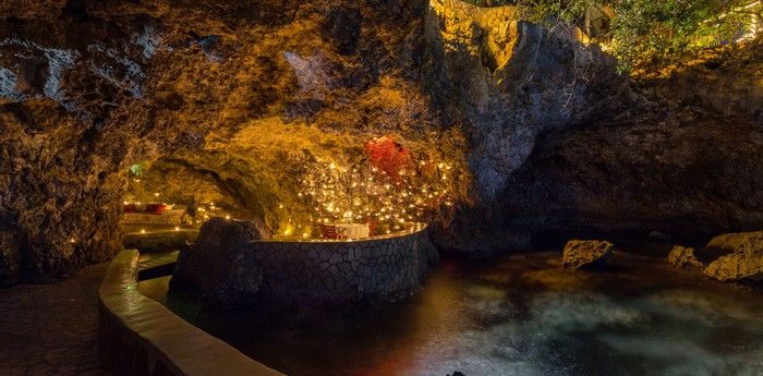 Отель The Caves Negril